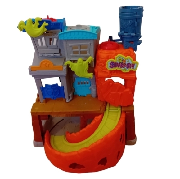 2018 Fisher Price‎ Imaginext Scooby Doo Haunted Ghost Town Playset - Picture 1 of 5